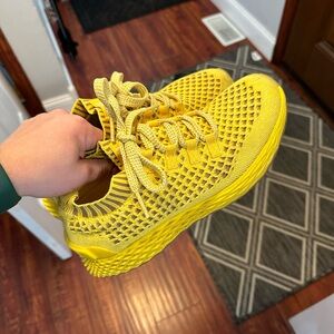 NoBull lemon drop runner